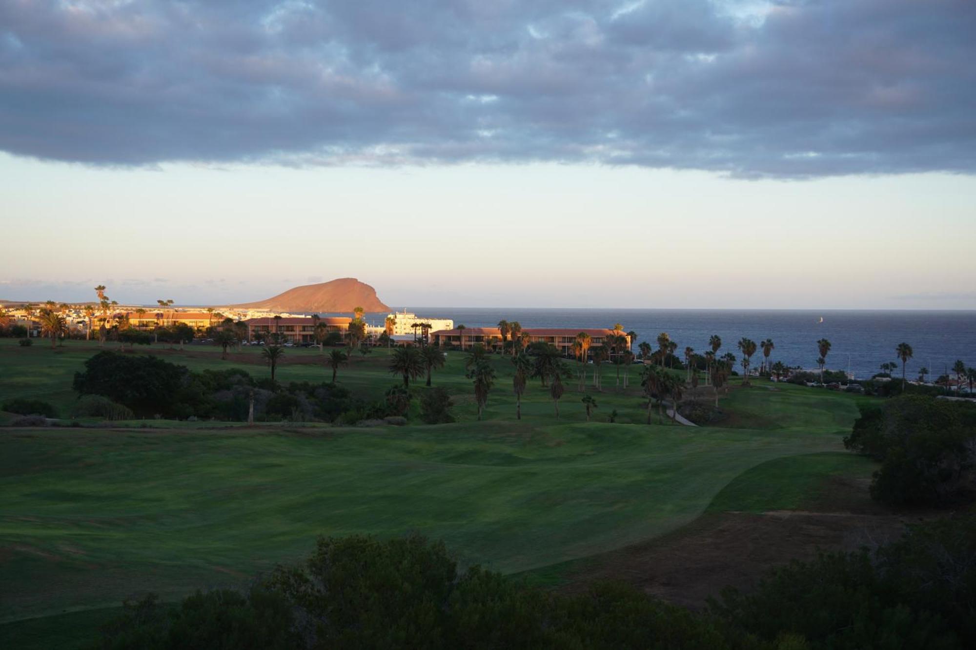 Golf Del Sur Apartment - Magnificent Panorama Of The Ocean, El Teide, And Montana Roja San Miguel de Abona Esterno foto