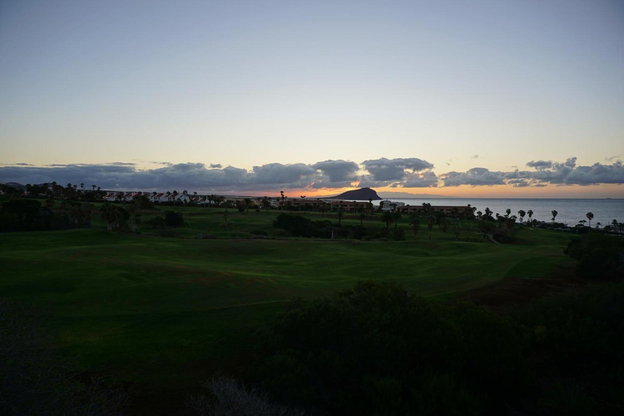 Golf Del Sur Apartment - Magnificent Panorama Of The Ocean, El Teide, And Montana Roja San Miguel de Abona Esterno foto