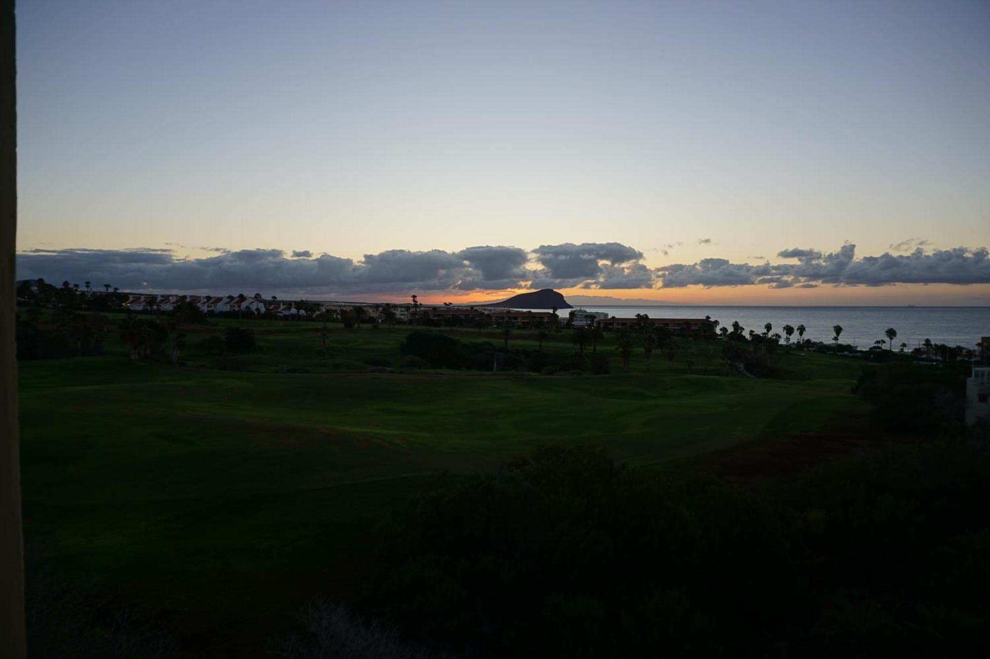 Golf Del Sur Apartment - Magnificent Panorama Of The Ocean, El Teide, And Montana Roja San Miguel de Abona Esterno foto