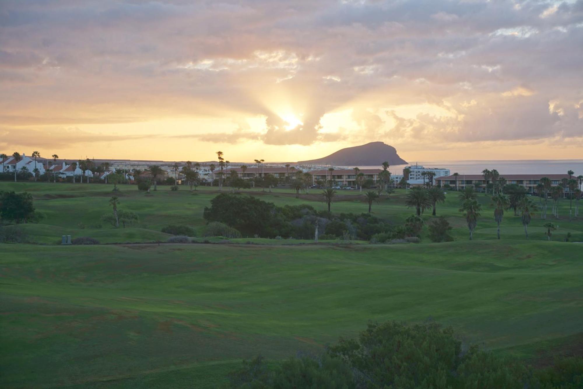 Golf Del Sur Apartment - Magnificent Panorama Of The Ocean, El Teide, And Montana Roja San Miguel de Abona Esterno foto